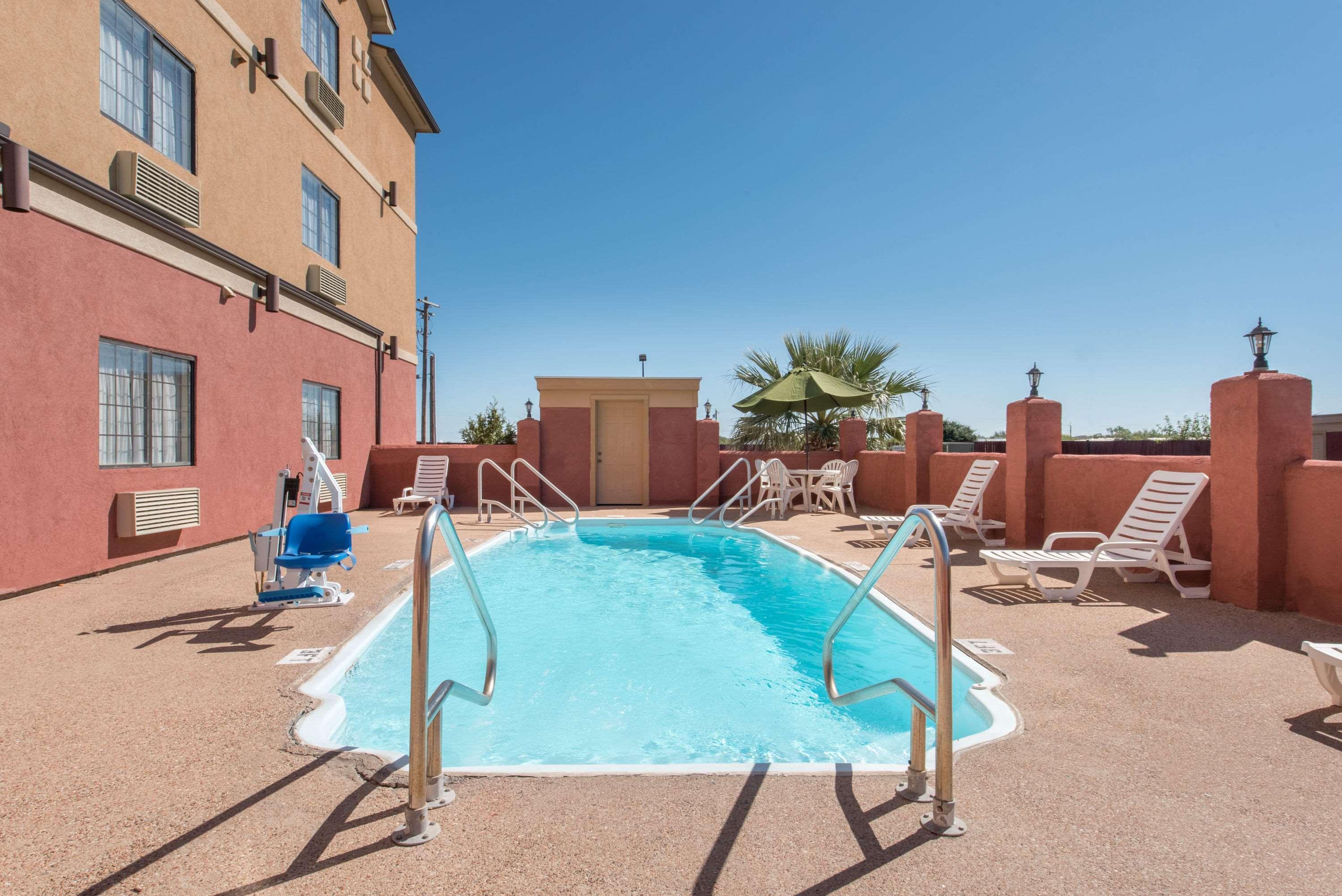Super 8 By Wyndham Abilene South Hotel Luaran gambar